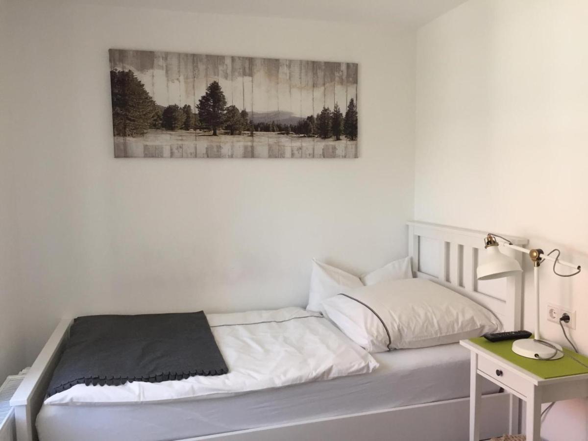 Apartmentvermietung Ingrid Bolkart - Landleben 6 Illertissen Exterior foto